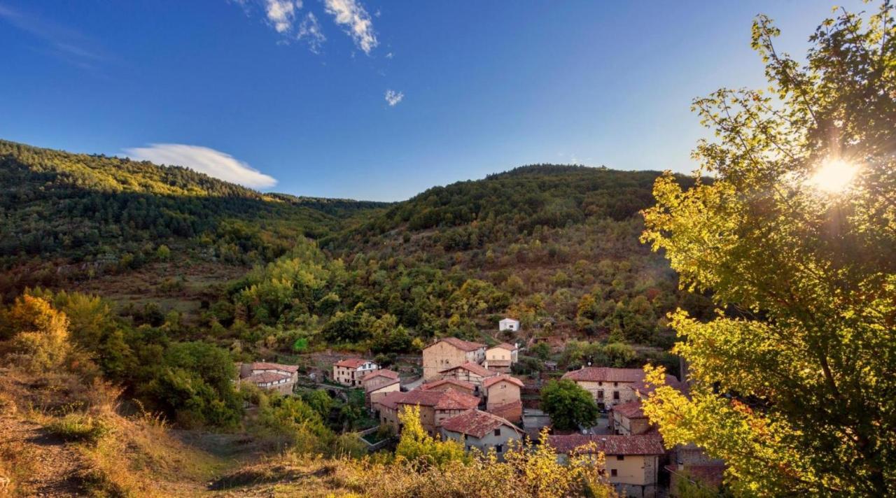 Gasthaus Posada De Urreci Aldeanueva de Cameros Exterior foto